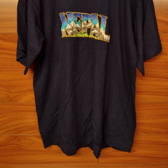 Men's Shangri-La Sz.46 Made in Nepal Embroidered T Shirt - Picture 2 of 5